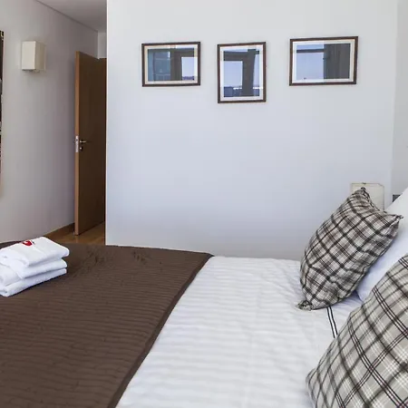 Rent4Rest Lisbon Parque Das Nacoes 17Th Floor River View Exterior photo